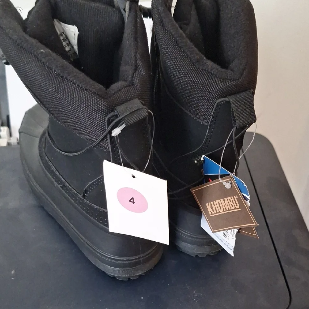 Khombu Black Snow Boots